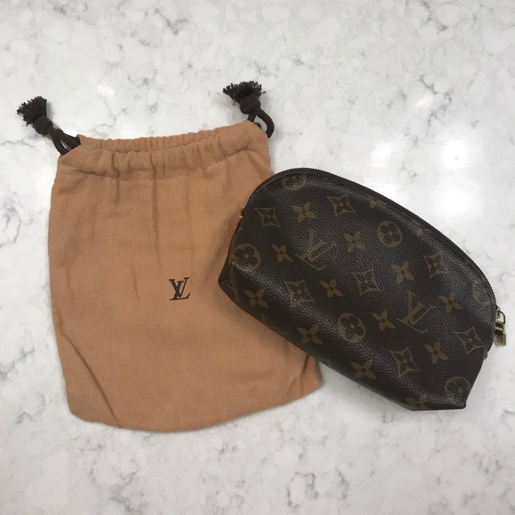 Louis Vuitton Handbags - Louis Vuitton Cosmetic Pouch